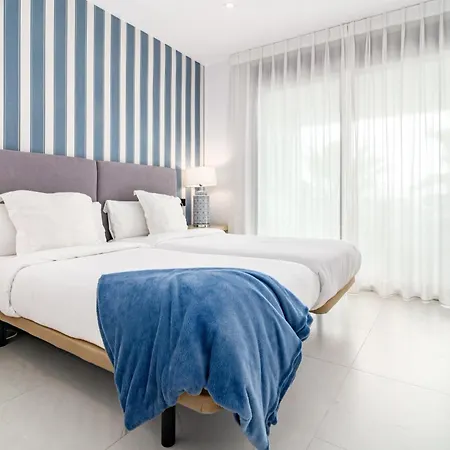 Lae91i- Stunning Family In Luxury Apartment *